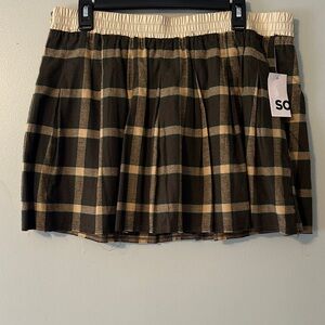 SO Olive & Beige Plaid Pleated Skort